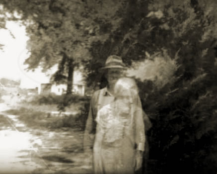 http://www.abc-people.com/phenomenons/ghosts/photo-14-6.jpg